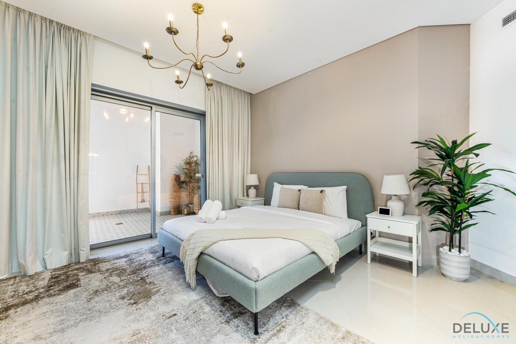 Exquisite 2br With Assistant At Marina Towers Marina By Deluxe Homes