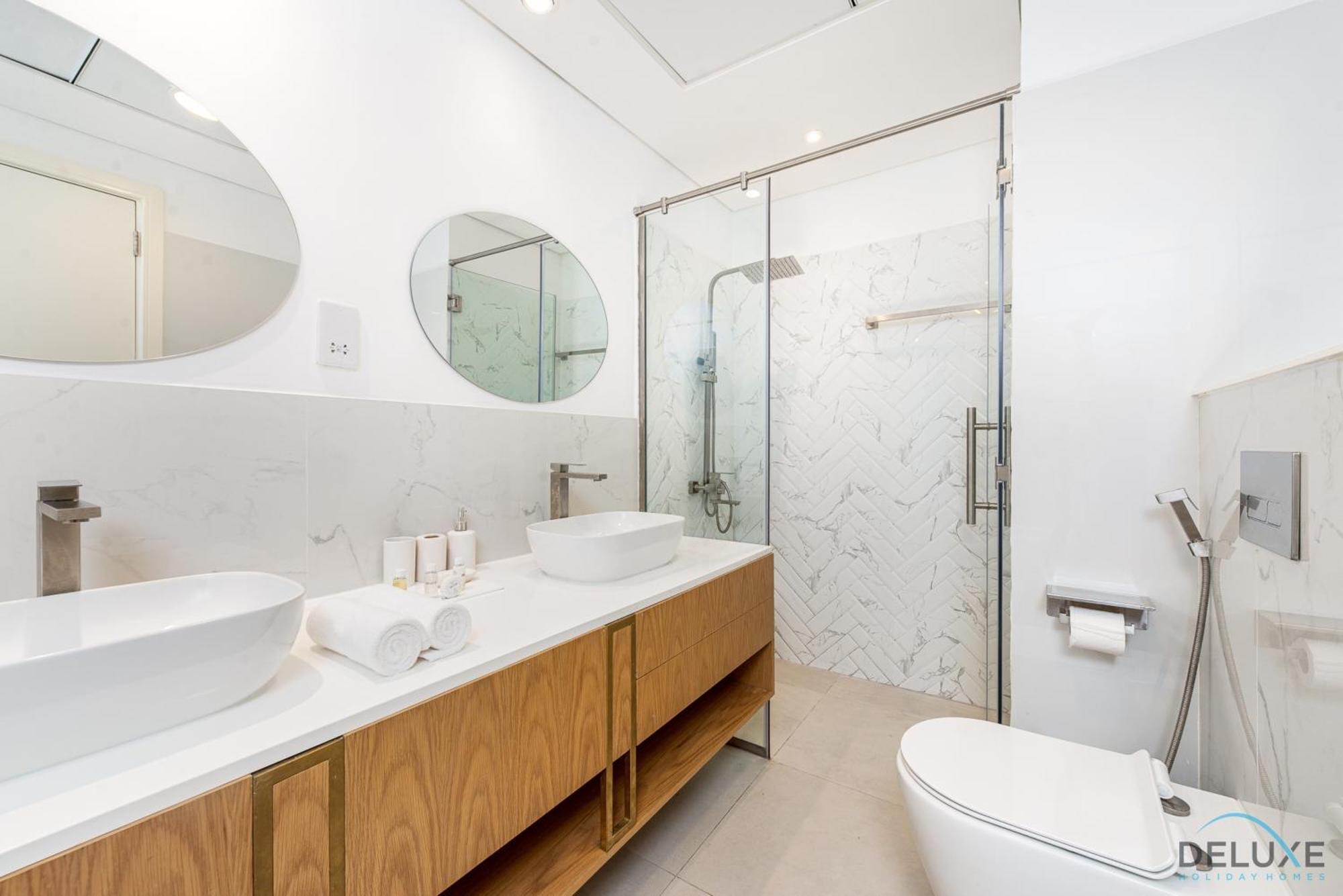 Apartment Exquisite 2br With Assistant At Marina Towers Marina By Deluxe Homes *
