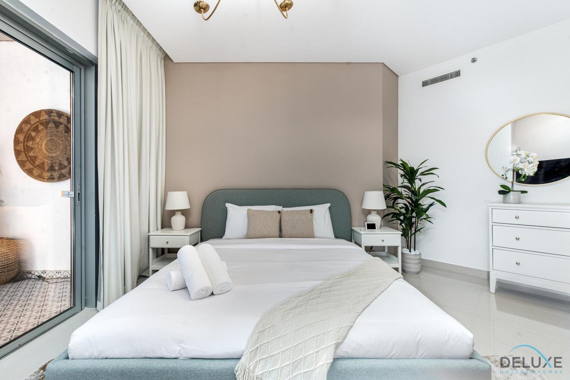 Exquisite 2br With Assistant At Marina Towers Marina By Deluxe Homes Dubai
