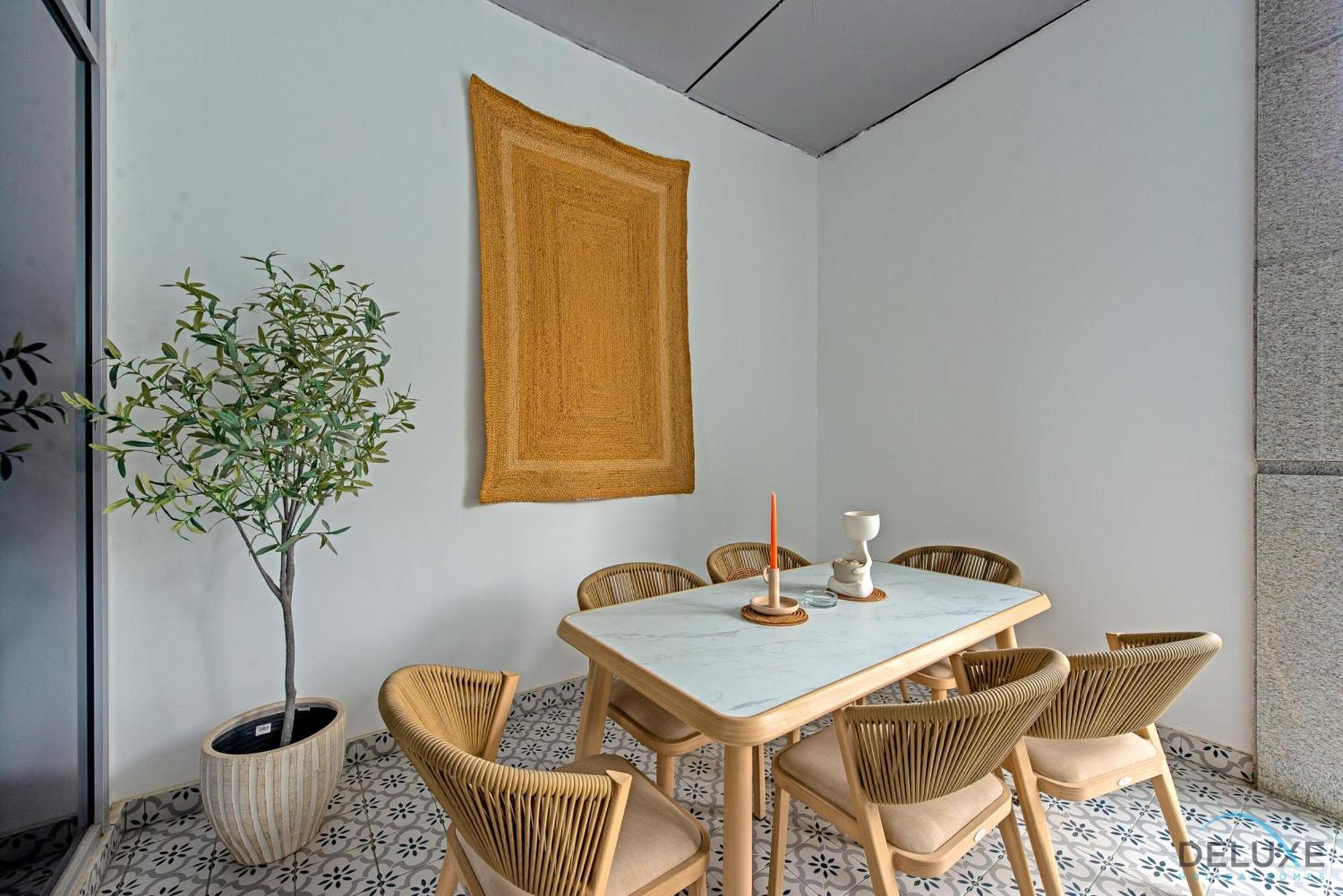 Exquisite 2br With Assistant At Marina Towers Marina By Deluxe Homes Apartment Dubai