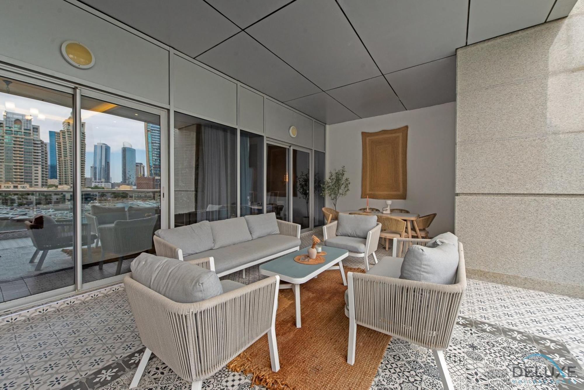Exquisite 2br With Assistant At Marina Towers Marina By Deluxe Homes * Dubai
